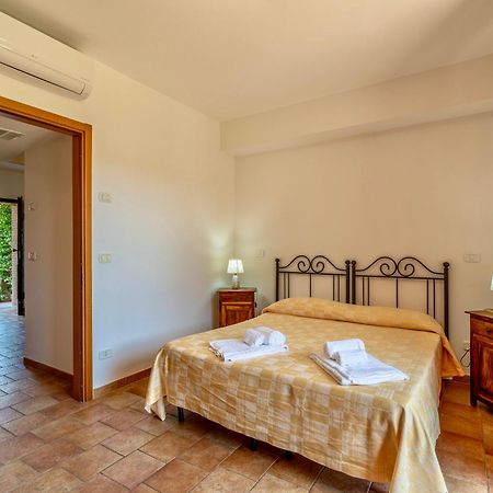 Isa - Residence With Swimming Pool In Sorano, Apartments With Air Conditioning And Private Outdoor Area المظهر الخارجي الصورة