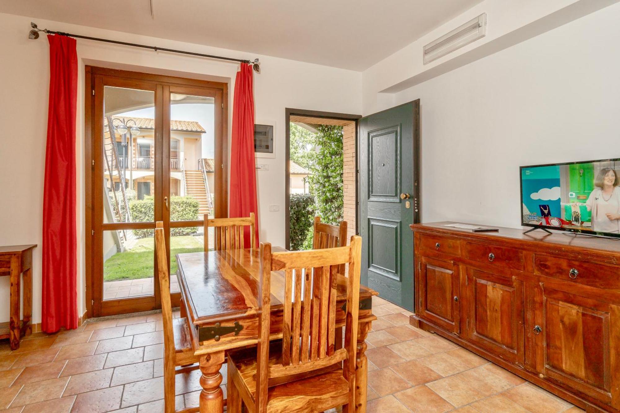 Isa - Residence With Swimming Pool In Sorano, Apartments With Air Conditioning And Private Outdoor Area المظهر الخارجي الصورة